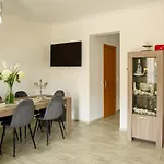 Perfekt Geschnittene 3-raum-wohnung Fuer Familien アパート